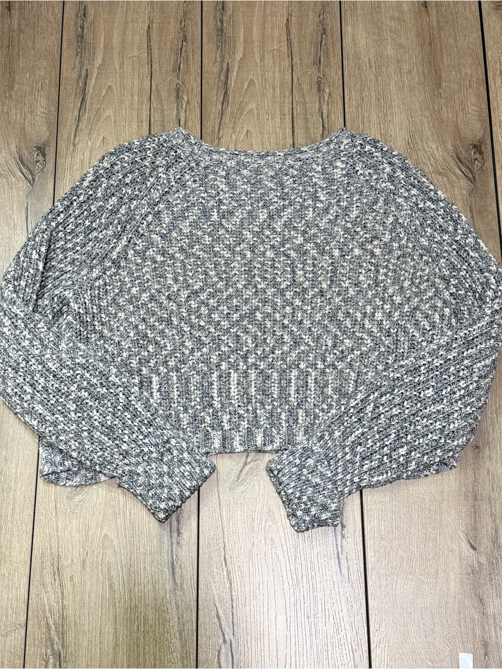 Free People Cropped Knit Sweater Marled Gray Ivory Size Small - Picture 3 of 13